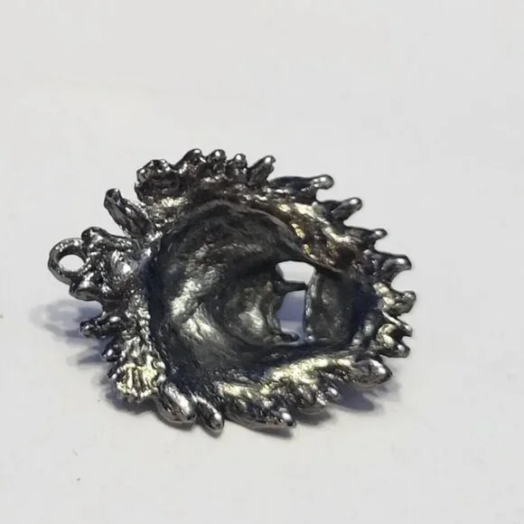 Vintage Silver Tone Metal Lion Head Pendant - Picture 5 of 5